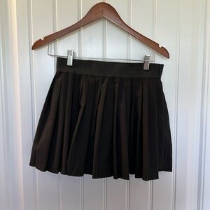 Vestique Women’s Tennis Skirt - Size Small